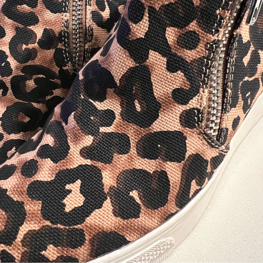 Steve Madden Leopard Print Women's Ankle Boots - Picture 4 of 14